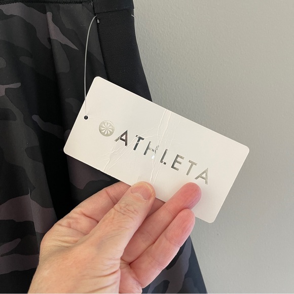 Athleta Black Match Point Printed Skort in Supersonic Size Medium NWT - Picture 2 of 7